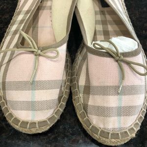 Burberry flats size 41